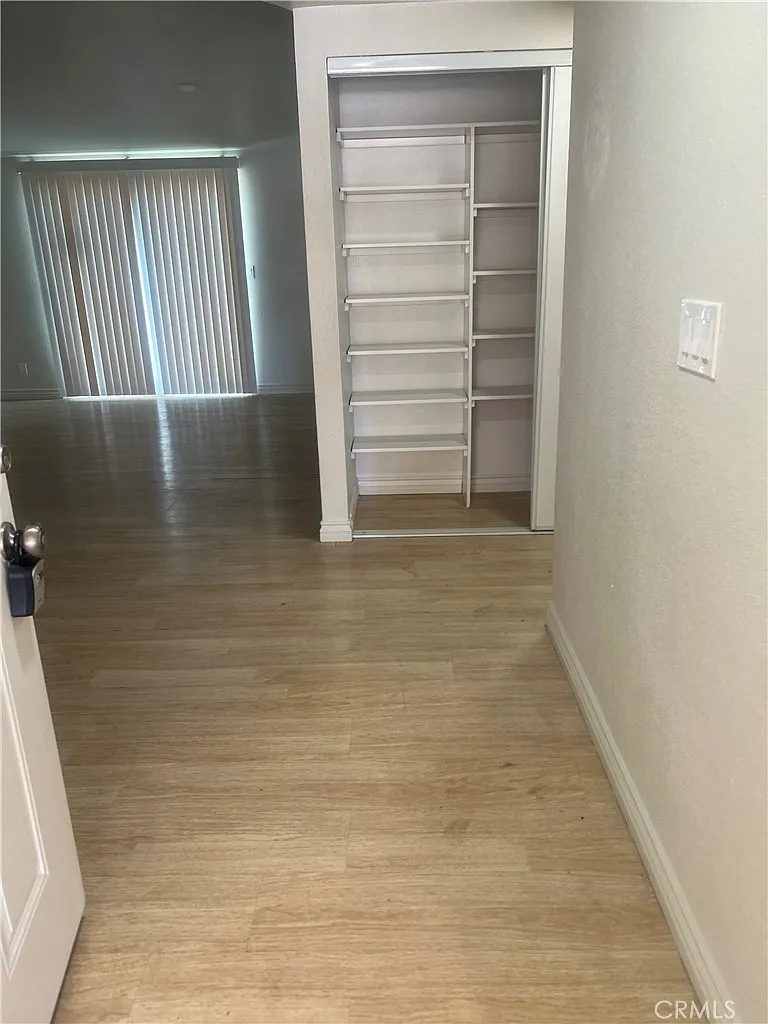 4 bed, 1282 sqft, $2,650 — Photo 3
