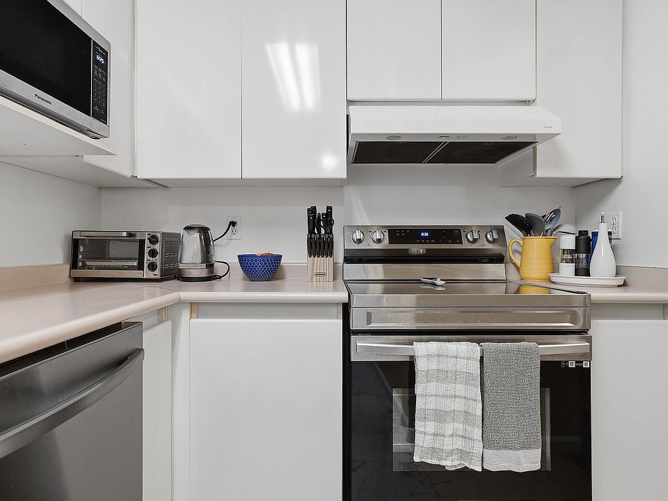1st image of 1189 Westwood St #101