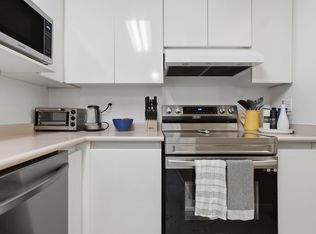 1189 Westwood St #101, Coquitlam, BC V3B 7P5