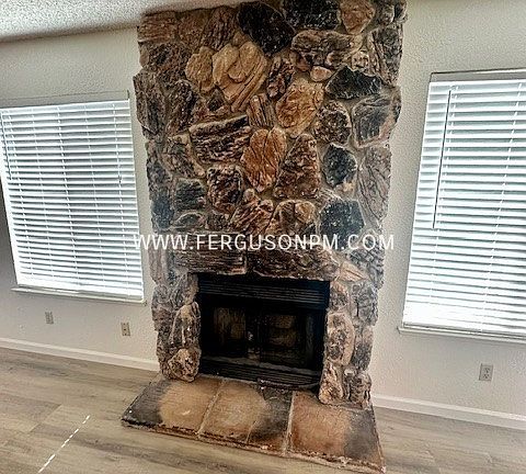4th image of 1314 Champion Oaks Dr