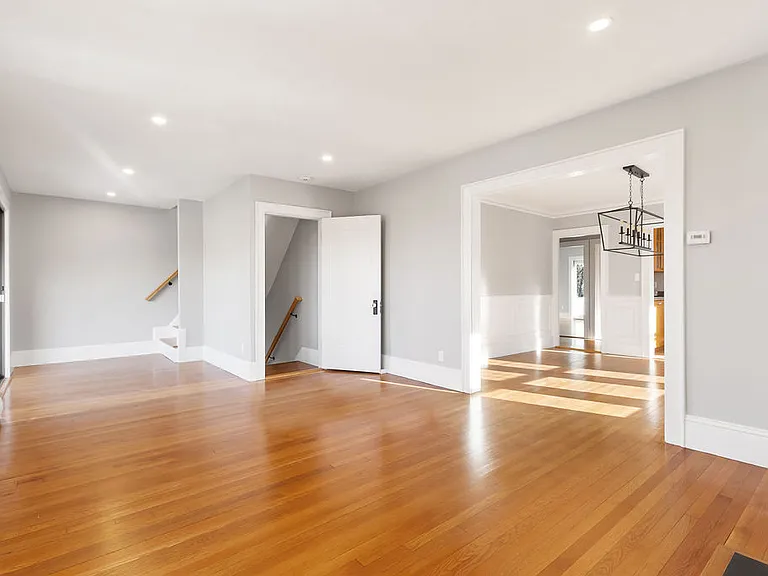 17 George St — Photo 2