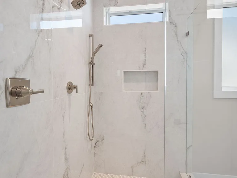 2527 W Heiman St #2527 — Photo 27