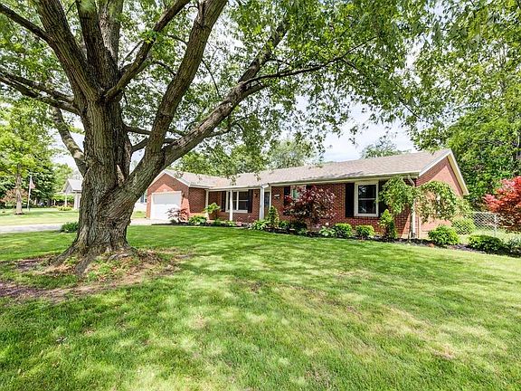 4th image of 169 Royal Oaks Dr
