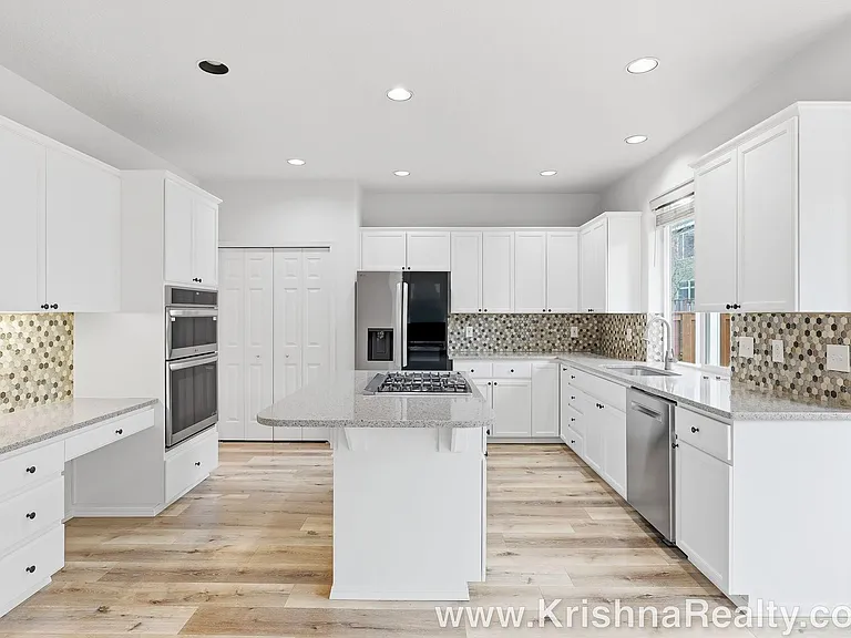 5906 NE Skipton St — Photo 6