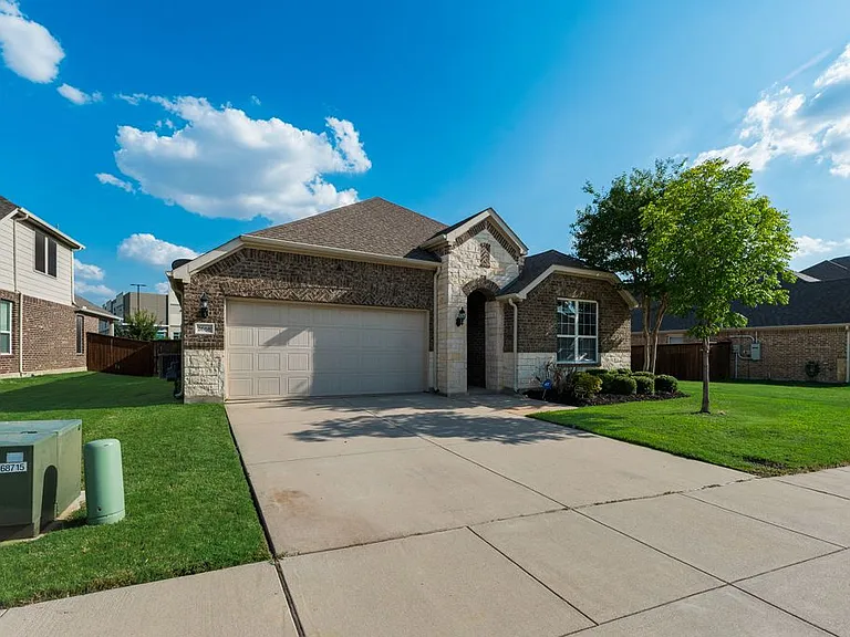 2668 Yacht Club Dr — Photo 3