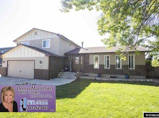 1031 Dundee, Casper, WY 82609