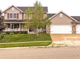 5114 3rd St NW, Rochester, MN 55901