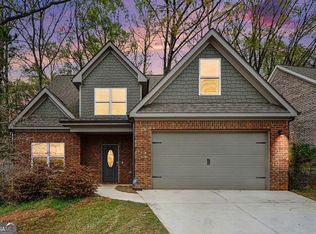 204 Towns Walk Dr, Athens, GA 30606