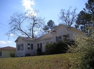 469 Myrtle St E, Philadelphia, MS 39350