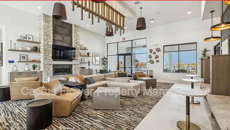 2037 W Shelly Ave — Photo 28