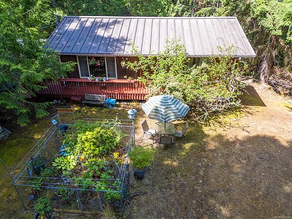 2nd image of 2611 Gunwhale Rd