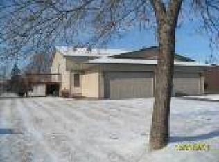 11032 Swallow St NW, Coon Rapids, MN 55433
