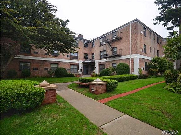 2nd image of 4 W Mill Dr APT 2E