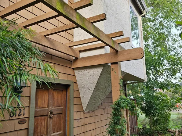 6121 Abbey Rd, Aptos, CA 95003