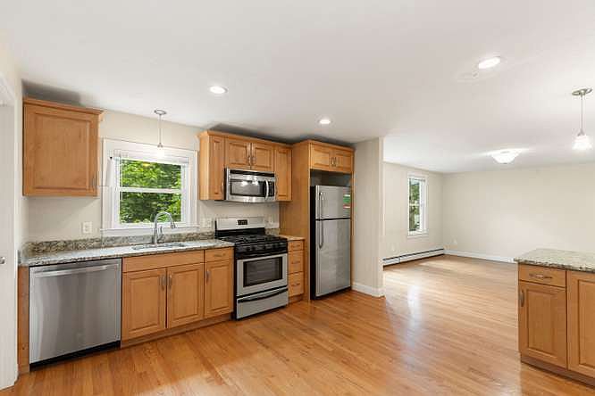 1st image of 54 Desoto Rd #3