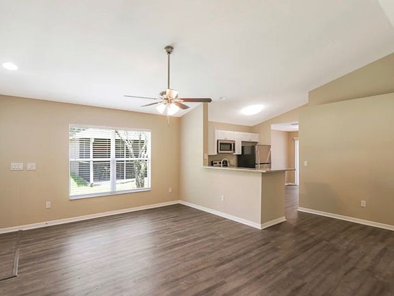 3rd image of 6706 Summer Haven Dr