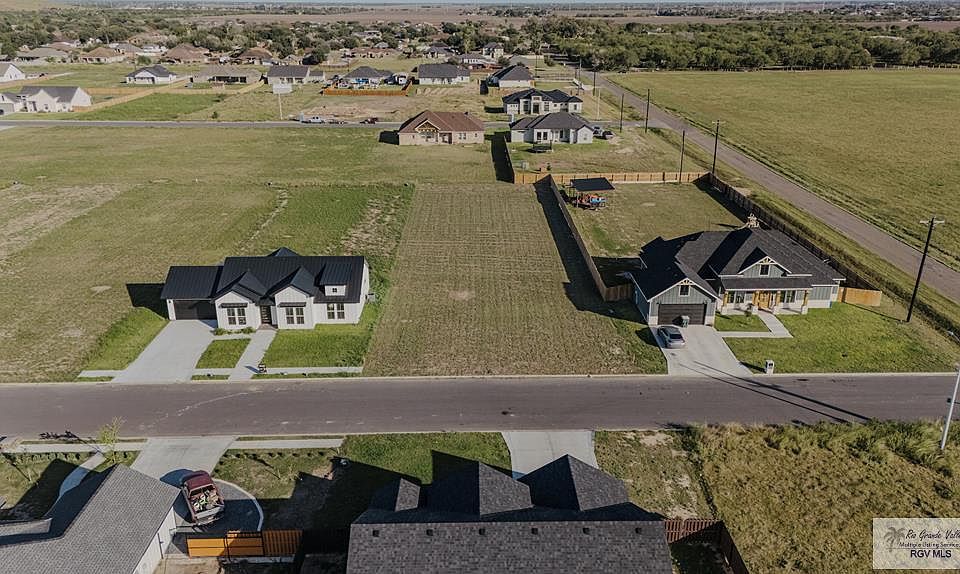 1st image of 2504 Kingdom Dr #2