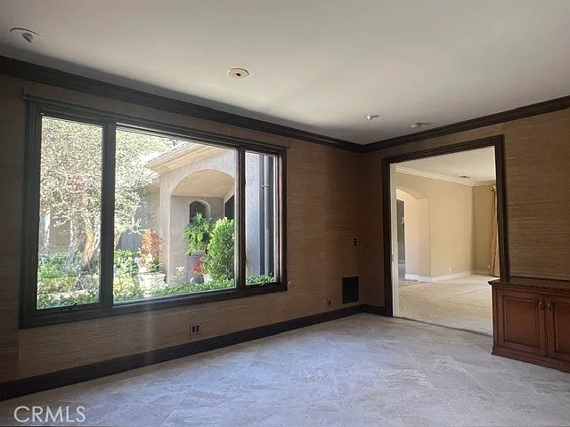 30 Burning Tree Rd — Photo 10