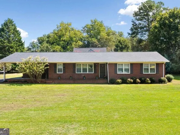 2 Ridgeview Dr, Cartersville, GA 30120