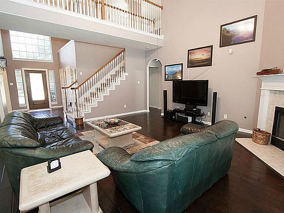 4th image of 1328 Romero Dr