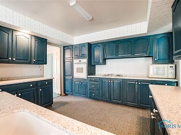 3rd image of 108 Rockledge Dr