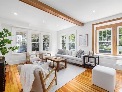 132 Everett Ave, Providence, RI, 02906