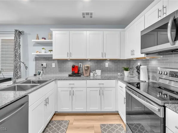 2842 Azure Breeze Ln #1, Las Vegas, NV 89183