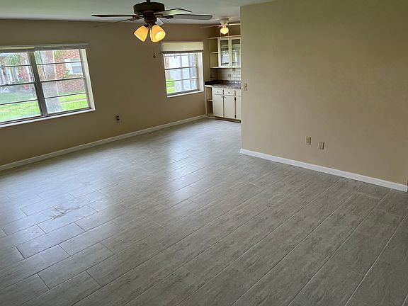 4th image of 190 E Olmstead Dr Unit H2