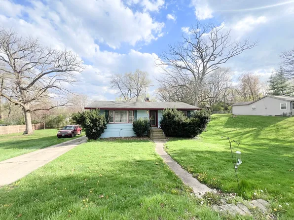 9205 Evergreen Dr, Wonder Lake, IL 60097