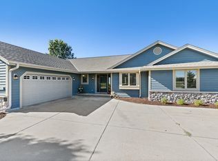 W309N7505 Champion Run, Hartland, WI 53029