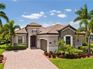 9433 Rialto Dr, Naples, FL 34113