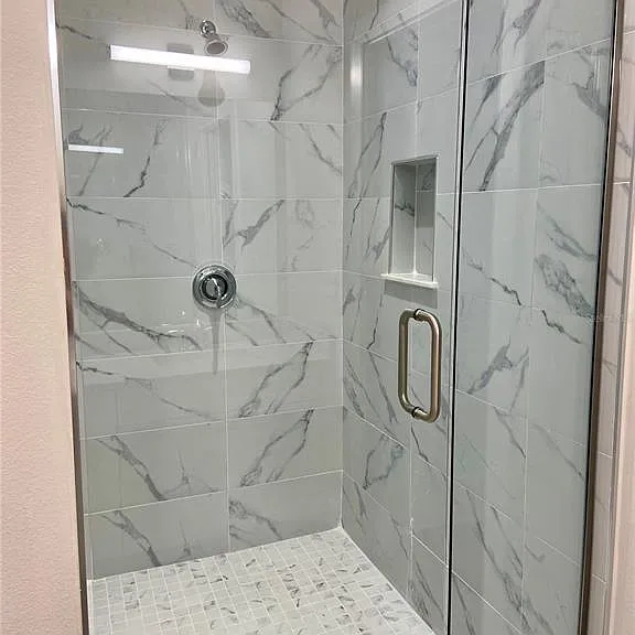 3126 W Azeele St #1 — Photo 16