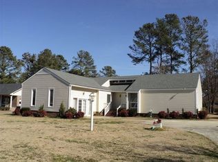 201 Ellison Dr, Washington, NC 27889