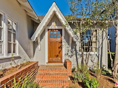 2211 23rd St, Santa Monica, CA, 90405