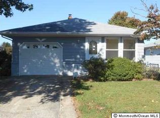 43 Saint Croix St, Toms River, NJ 08757