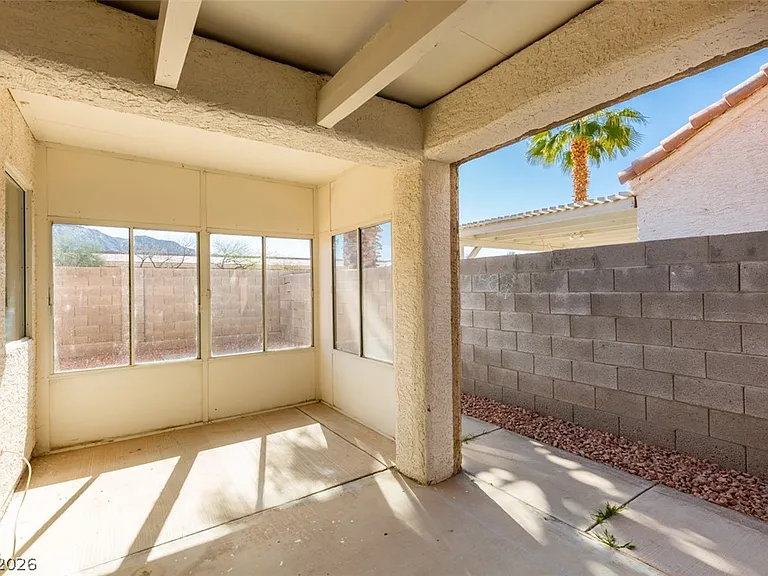 582 Searchlight Dr — Photo 6