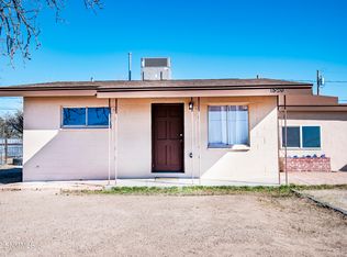 1520 Mayfield Rd, Las Cruces, NM 88007