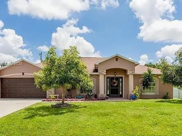 403 SW 28th Pl, Cape Coral, FL 33991