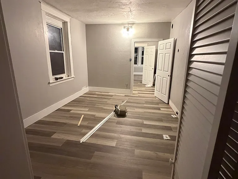 907 Chartiers Ave #2 — Photo 6