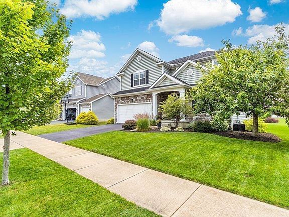 3rd image of 514 Eagle Walk Rd