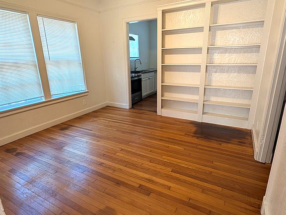 3rd image of 4408 Douglas Ave