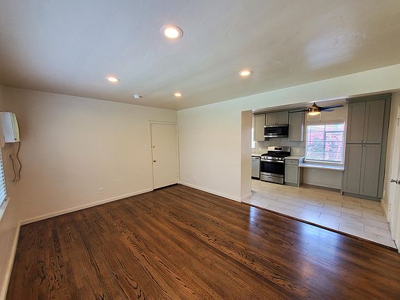 4th image of 2519 S St #15