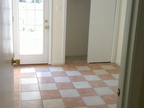 2407 Lake Havasu Ct, Virginia Beach, VA 23454