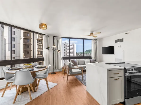 300 Wai Nani Way, Honolulu, HI