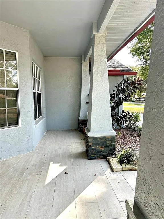 4 bed, 3.0 bath, 2501 sqft, $3,600 — Photo 4