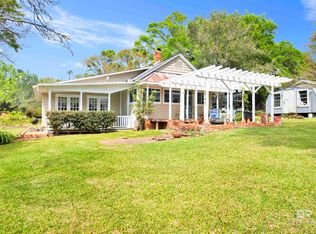662 Fairhope Ave, Fairhope, AL 36532