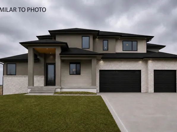 3006 Wakonda Dr, Norwalk, IA 50211