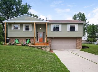 5173 Lakewood Dr, Grand Blanc, MI 48439