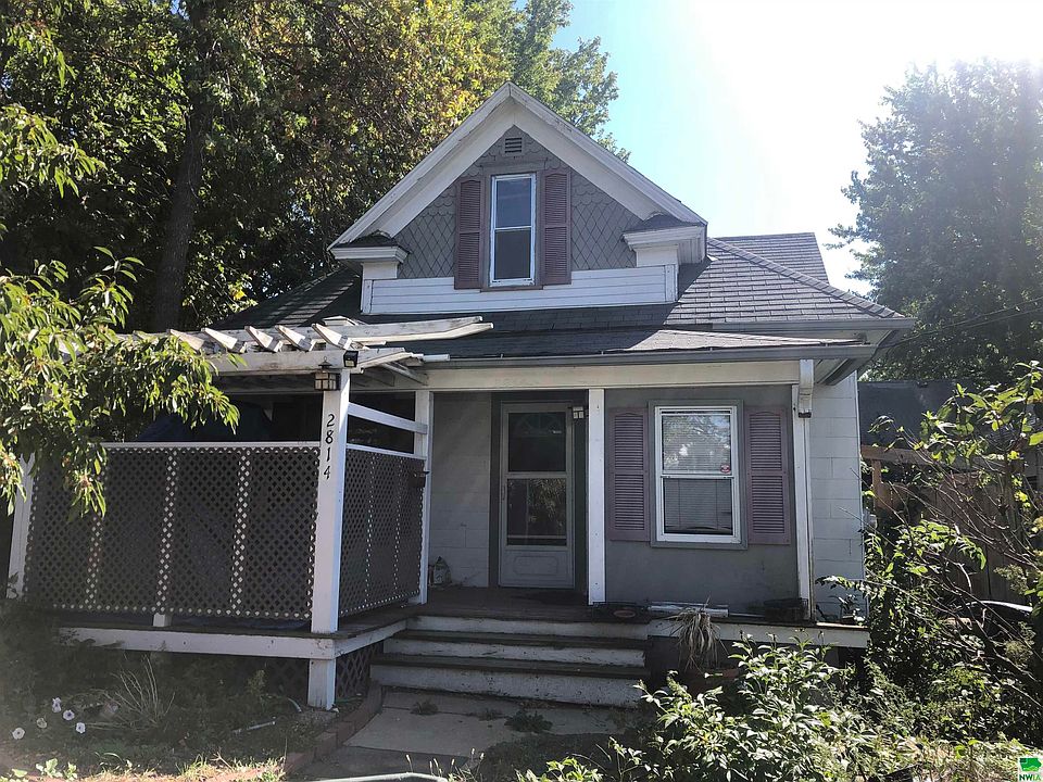 1st image of 2814 Leech Ave