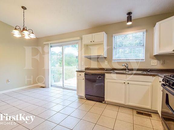 4th image of 2103 Lown Farm Ln